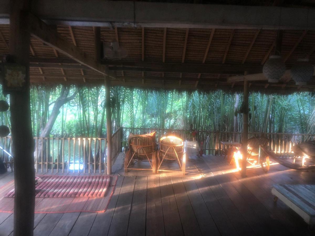 Retro Kampot Guesthouse Exterior photo